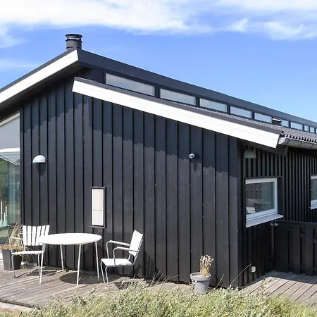 5 Star In Сальтум